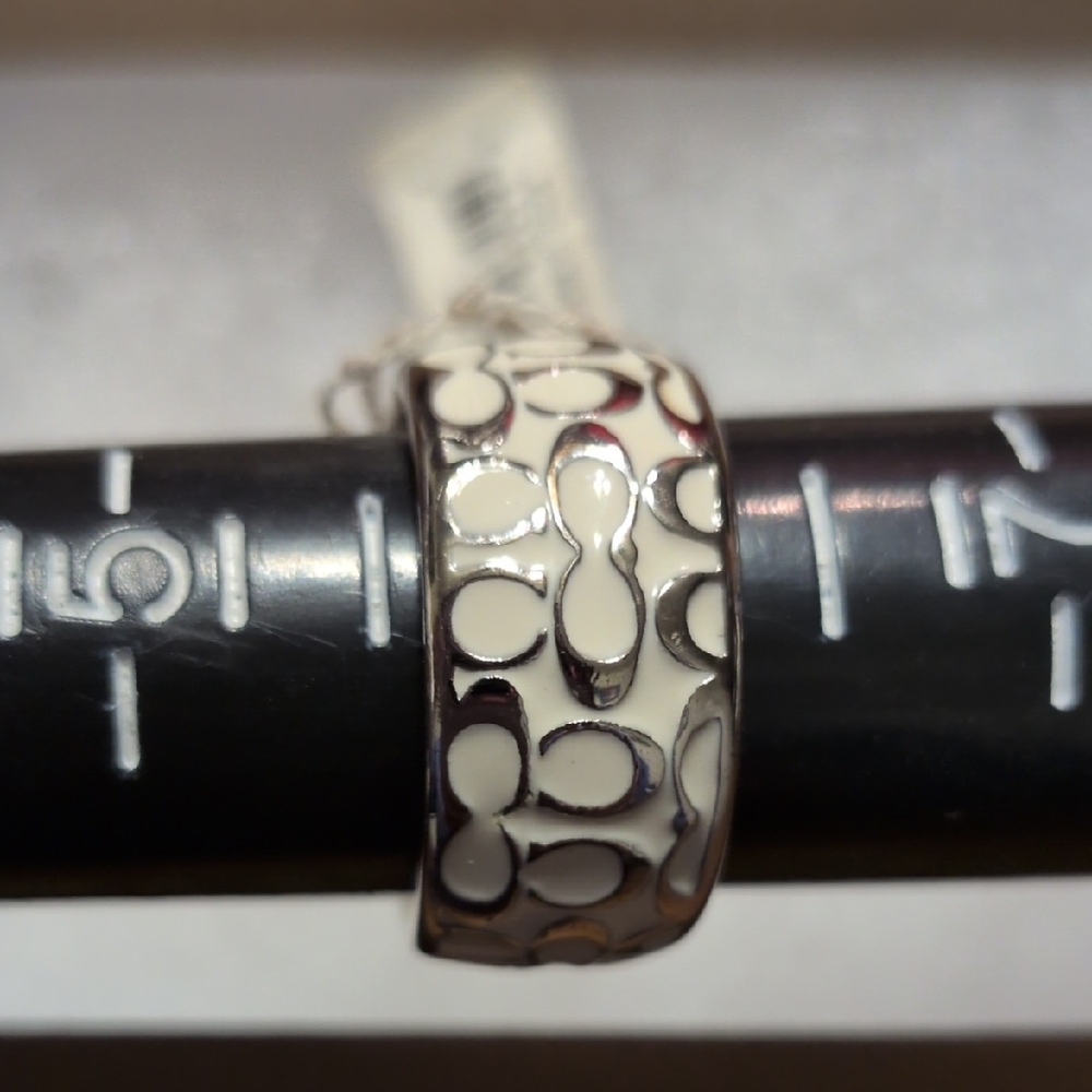 Coach Size 6 White And Silver Tone Signature Enamel Ring